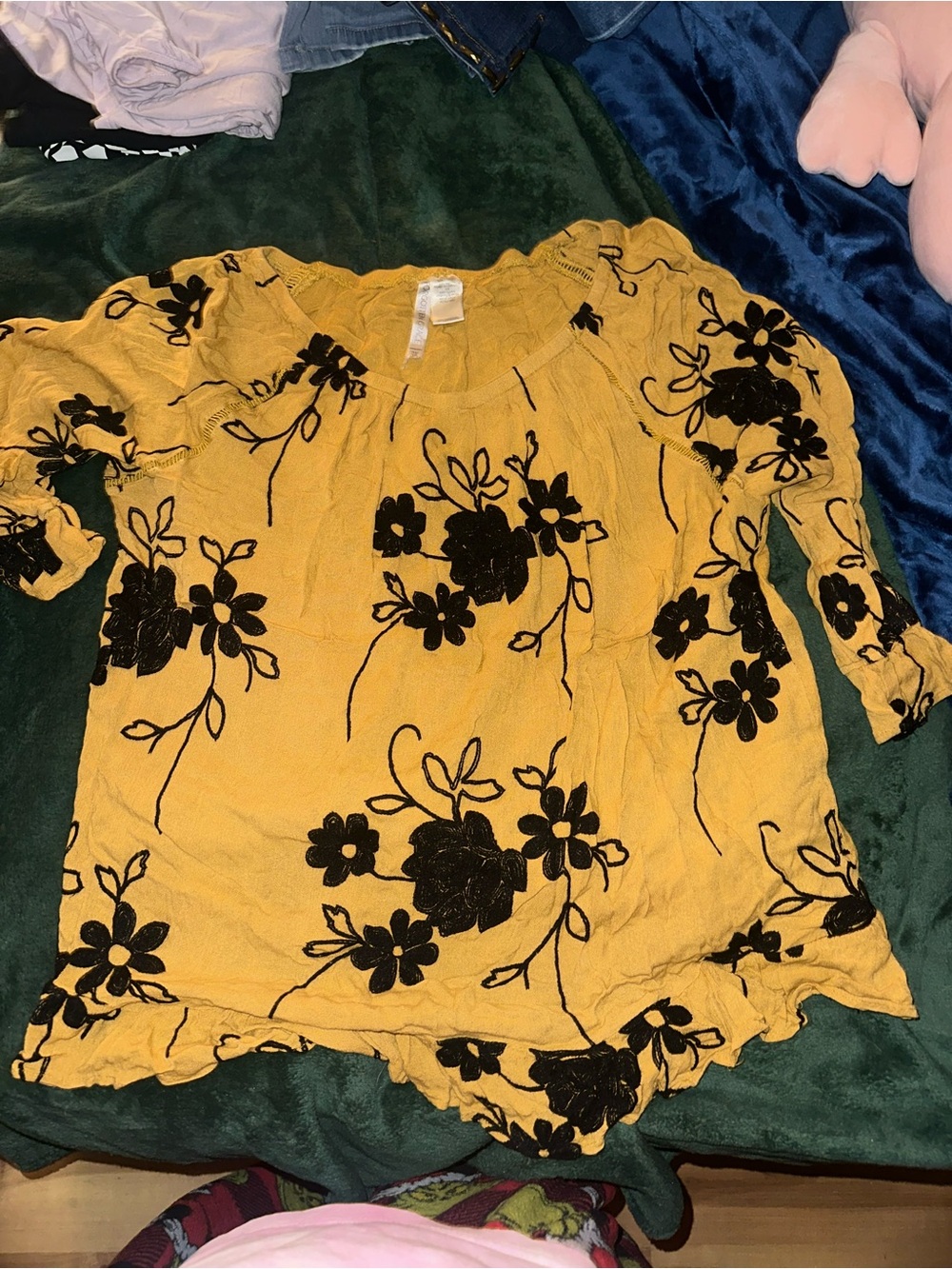 Women’s Yellow Floral Peasant Top